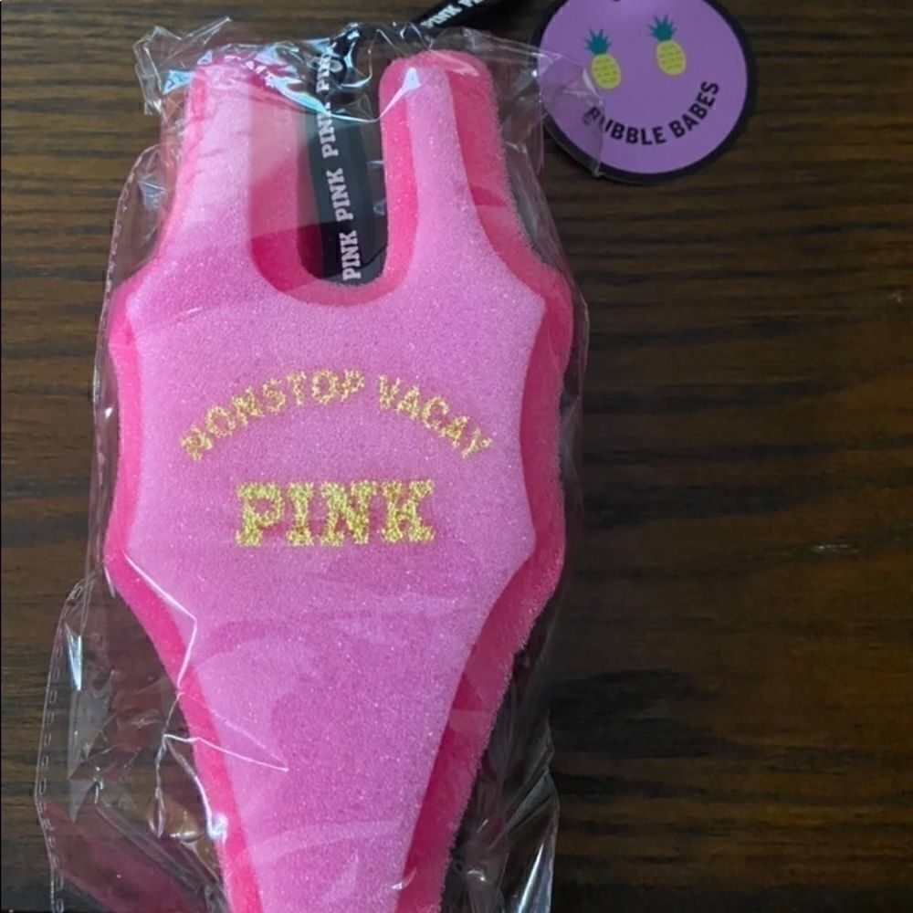 NWT Victoria secret pink loofah. 4 available